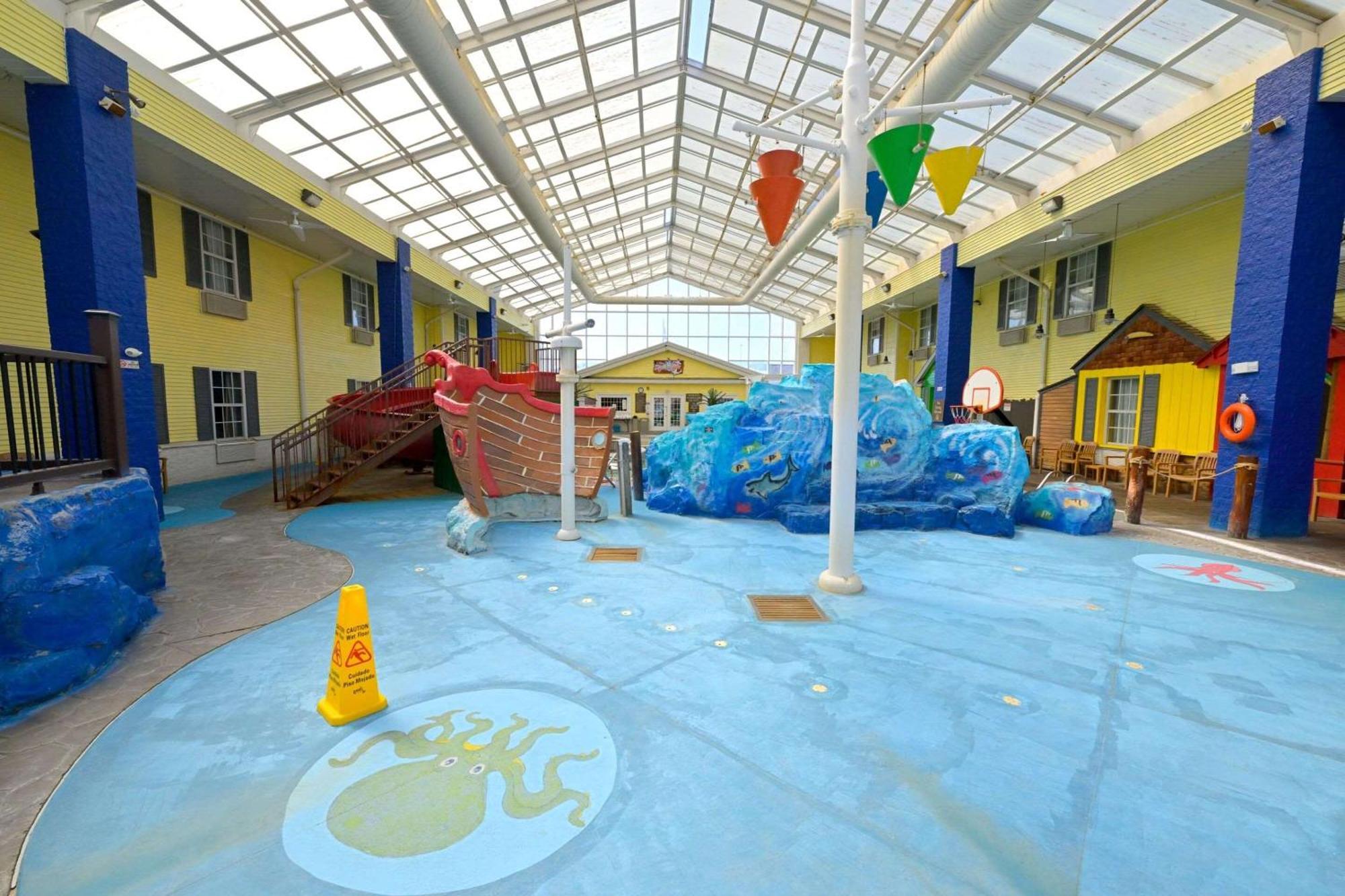 Comfort Inn Splash Harbor Bellville Exteriör bild